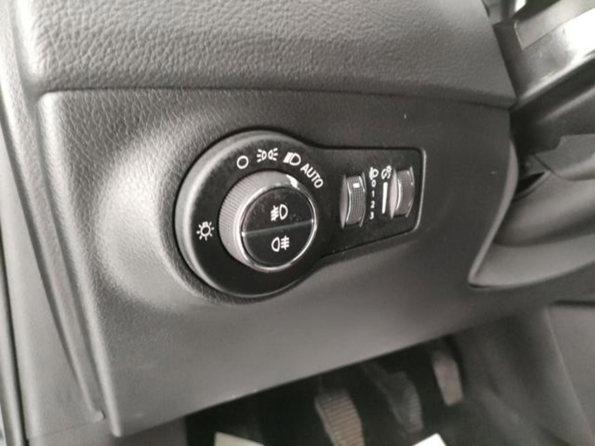 Jeep Compass 1.6 Multijet II 2WD Business (6)