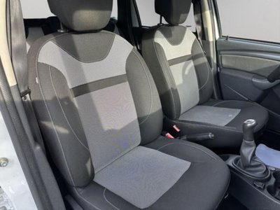 Dacia Duster 1.6 115CV Start&Stop 4x2 GPL Lauréate (15)
