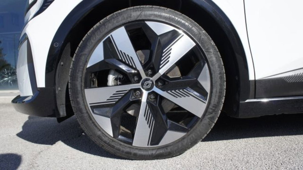 Renault Megane E-Tech Electric E-Tech Electric EV60 220 CV Optimum Charge Evolution (8)