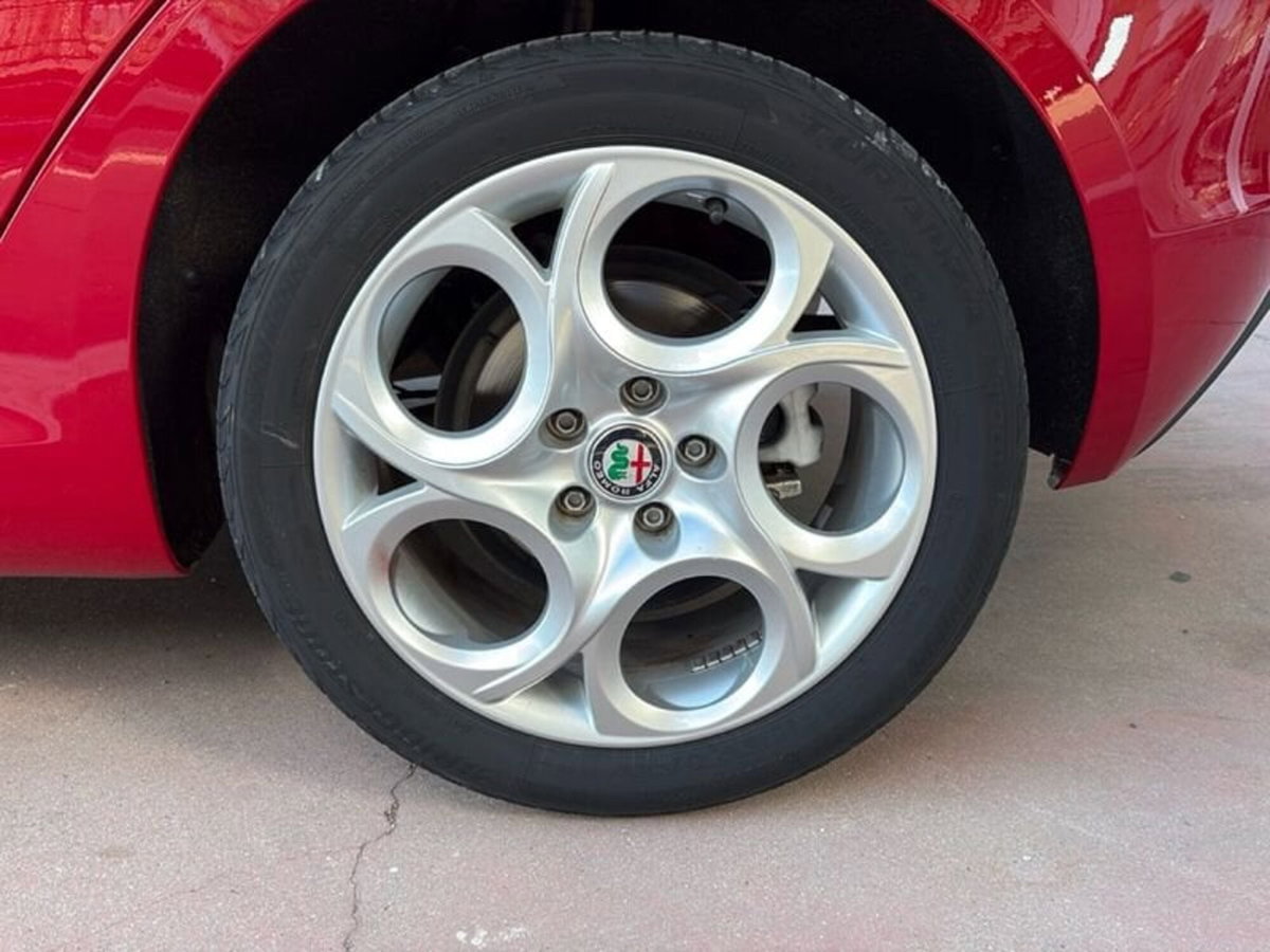 Alfa Romeo Giulietta 1.6 JTDm Ti 120cv (9)