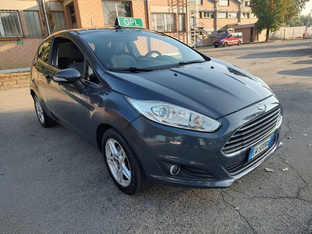 Ford Fiesta 1.4 3 porte Bz.- GPL Titanium (8)