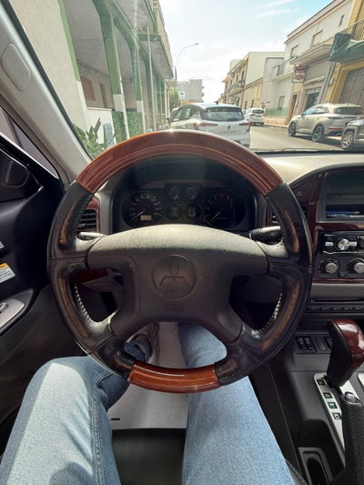Mitsubishi Pajero 3.2 16V DI-D 3p. GLX Autocarro (14)