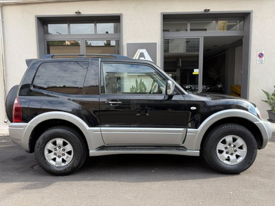 Mitsubishi Pajero 3.2 16V DI-D 3p. GLX Autocarro (2)