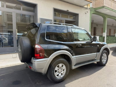 Mitsubishi Pajero 3.2 16V DI-D 3p. GLX Autocarro (5)