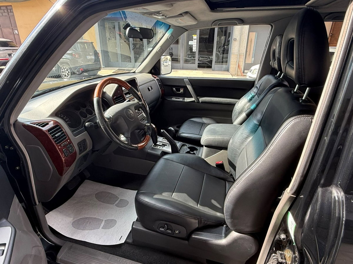 Mitsubishi Pajero 3.2 16V DI-D 3p. GLX Autocarro (8)