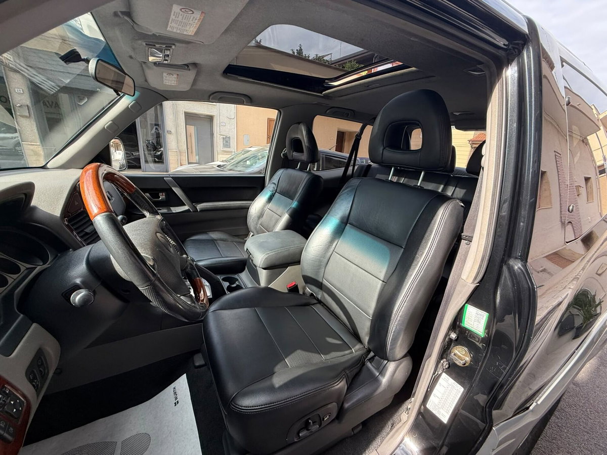 Mitsubishi Pajero 3.2 16V DI-D 3p. GLX Autocarro (9)
