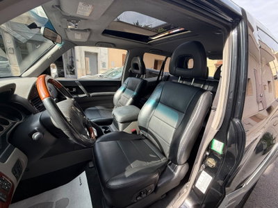 Mitsubishi Pajero 3.2 16V DI-D 3p. GLX Autocarro (9)