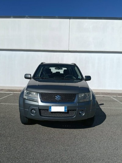 Suzuki Grand Vitara 2.0 16V 5 porte usata