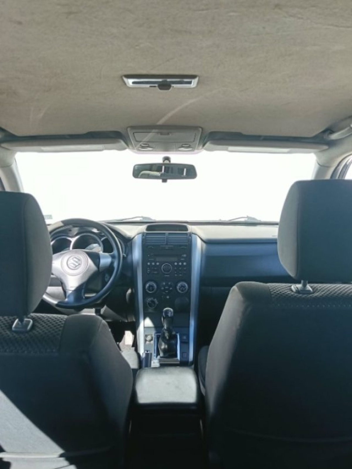 Suzuki Grand Vitara 2.0 16V 5 porte (8)