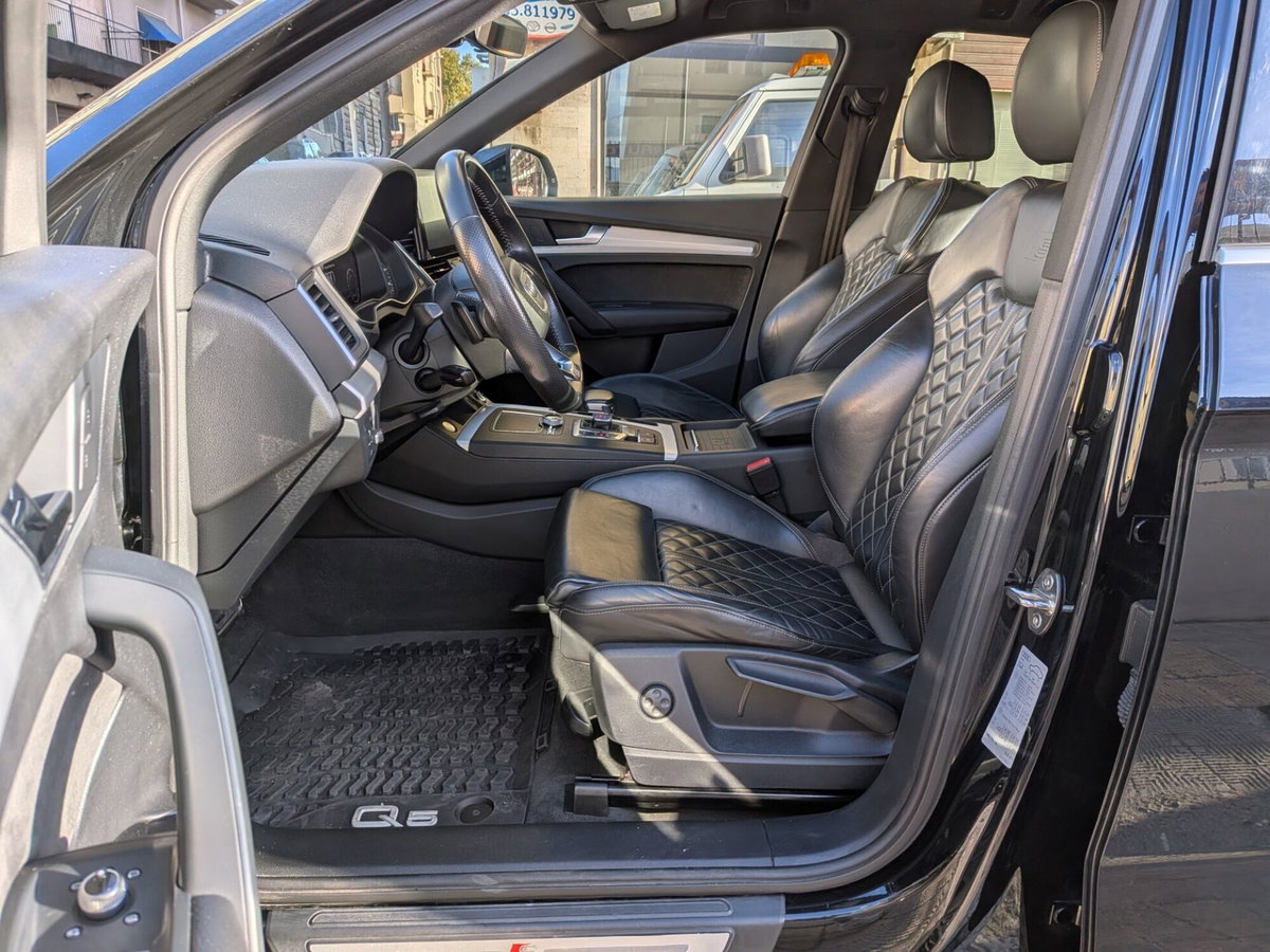 Audi Q5 40 TDI quattro S tronic S line plus (11)