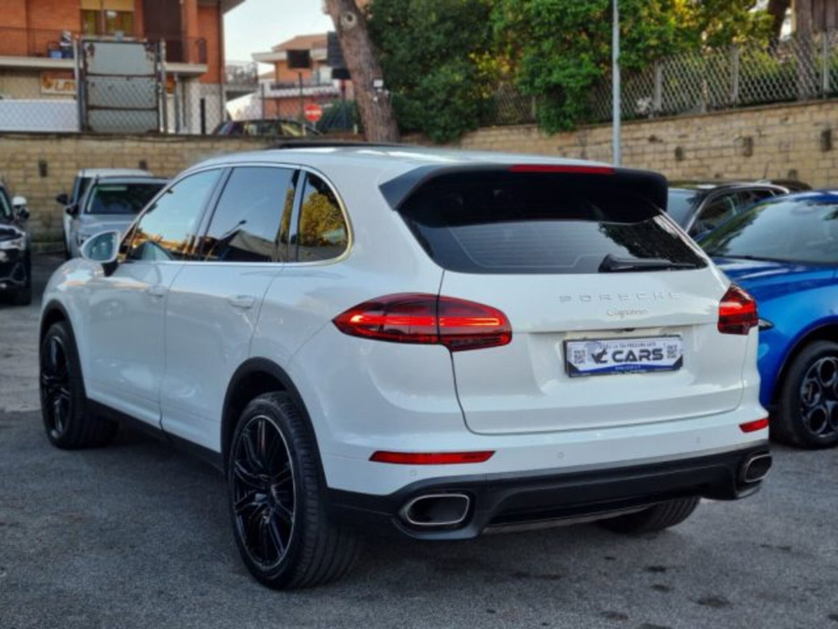 Porsche Cayenne 3.0 Diesel (6)