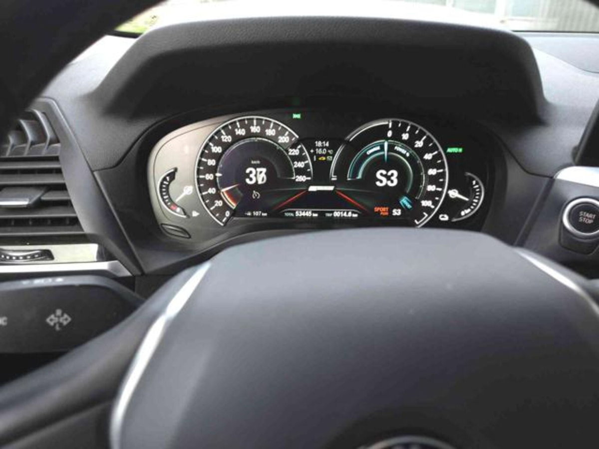 BMW X3 xDrive30e Business Advantage (17)