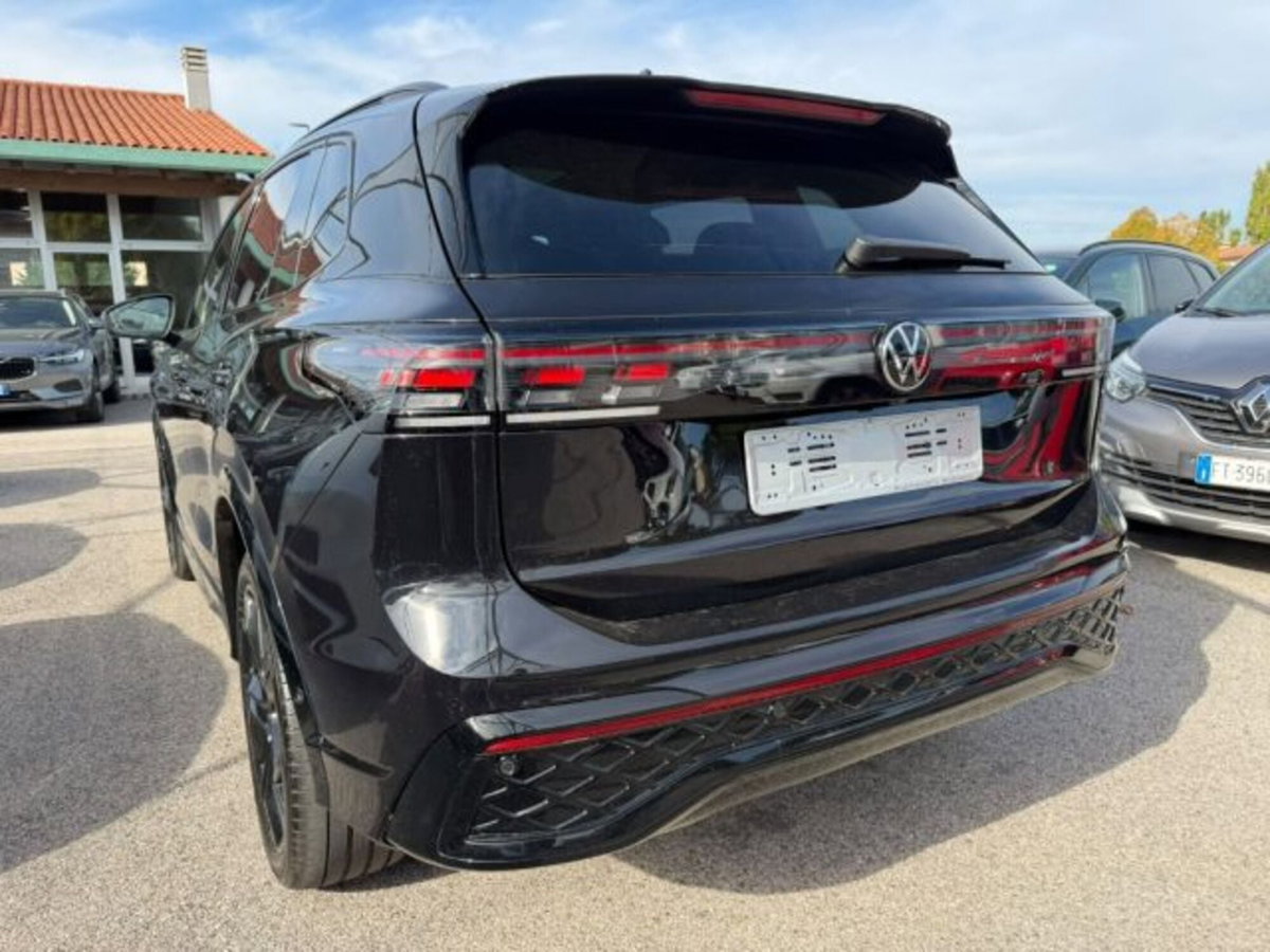 Volkswagen Tiguan 2.0 tdi R-Line 4motion 193cv dsg (5)
