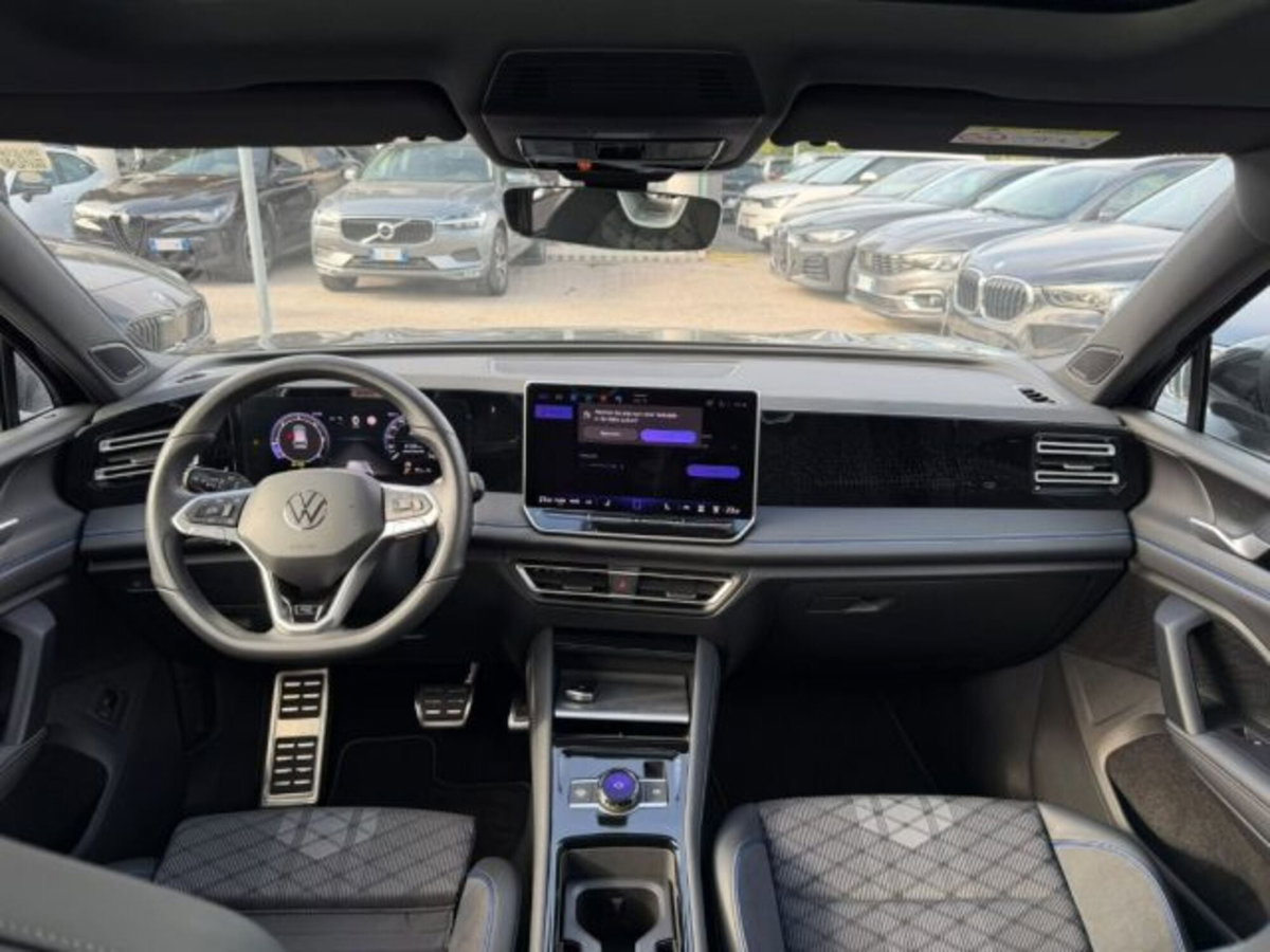 Volkswagen Tiguan 2.0 tdi R-Line 4motion 193cv dsg (6)