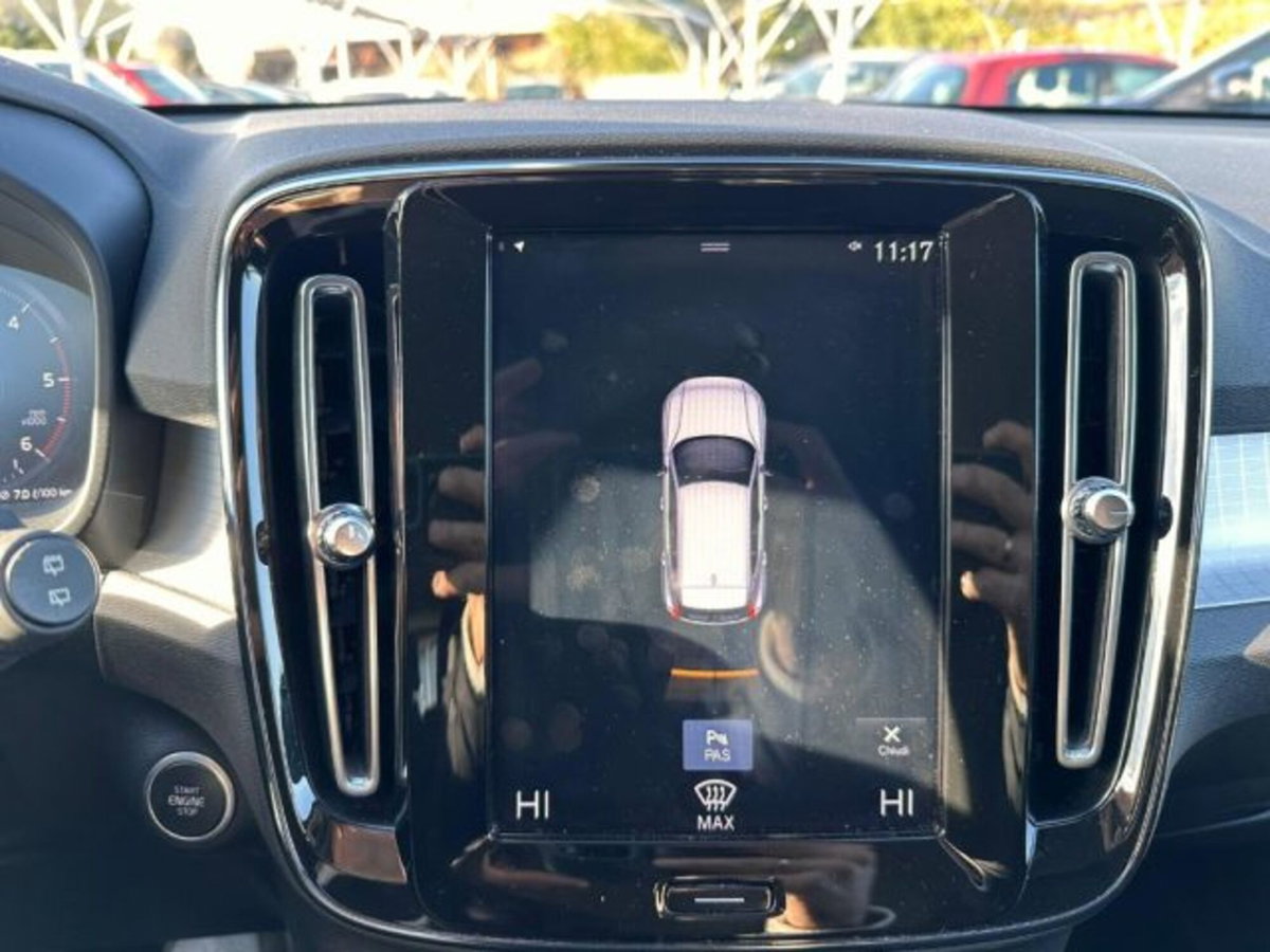 Volvo XC40 D3 Geartronic Business Plus (19)