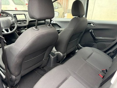Peugeot 208 82 5 porte Allure (8)