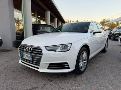 Audi A4 Avant 2.0 TDI 150 CV ultra Business Sport (4)