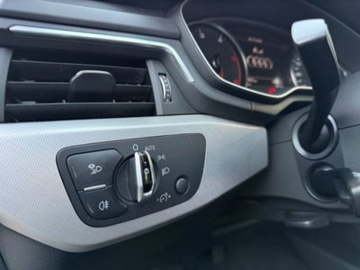 Audi A4 Avant 2.0 TDI 150 CV ultra Business Sport (9)