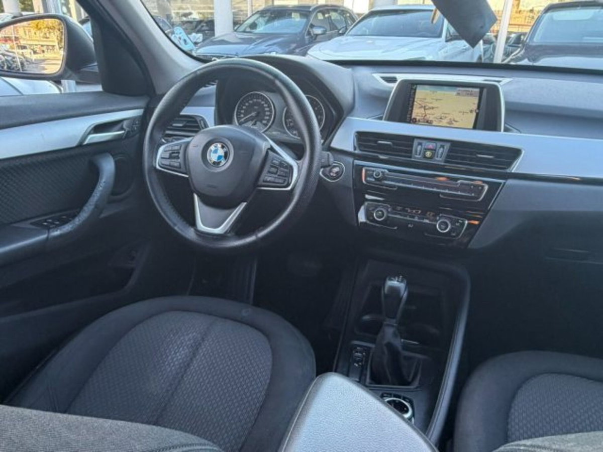 BMW X1 sDrive18d Business (13)