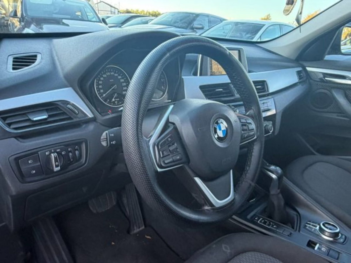 BMW X1 sDrive18d Business (14)