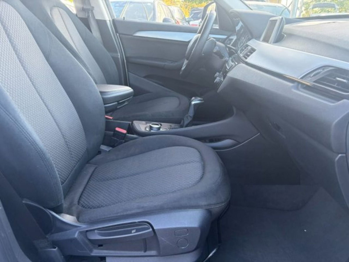 BMW X1 sDrive18d Business (9)