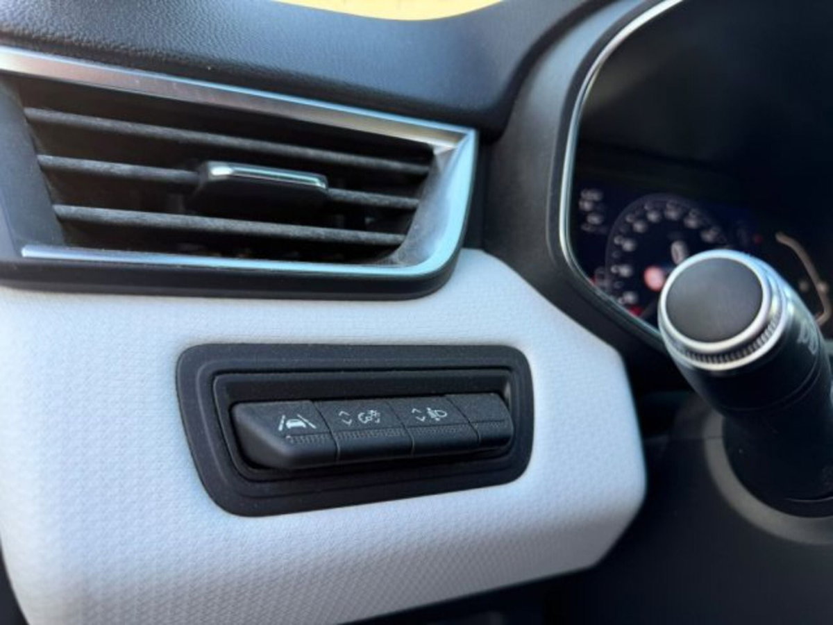 Renault Clio TCe 100 CV GPL 5 porte Intens (9)