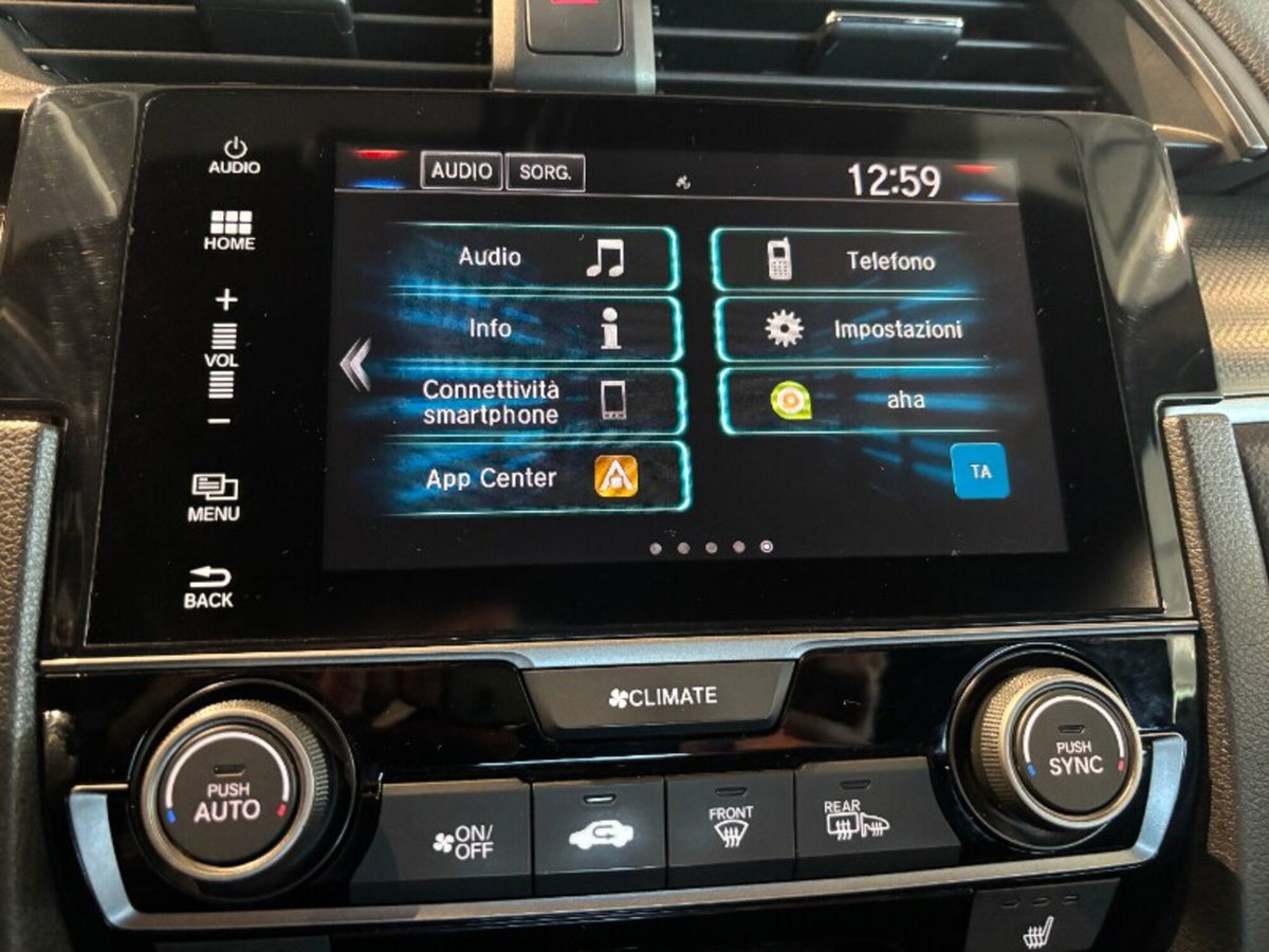 Honda Civic 1.0T 5 porte Elegance (13)