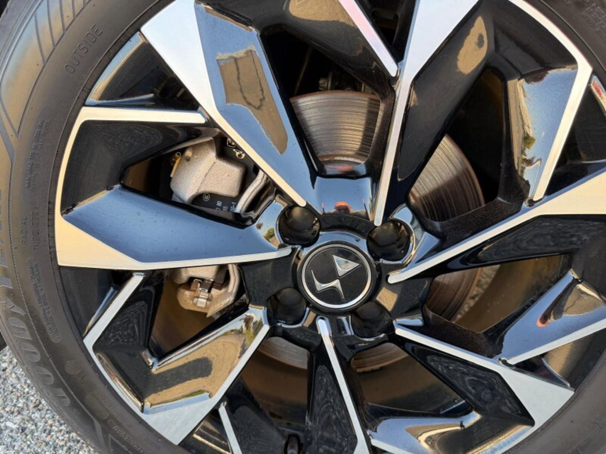 Ds DS 3 50kWh e-tense Opera auto (14)