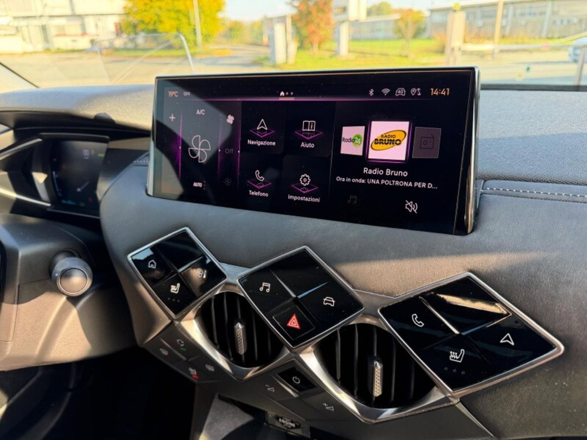 Ds DS 3 50kWh e-tense Opera auto (17)