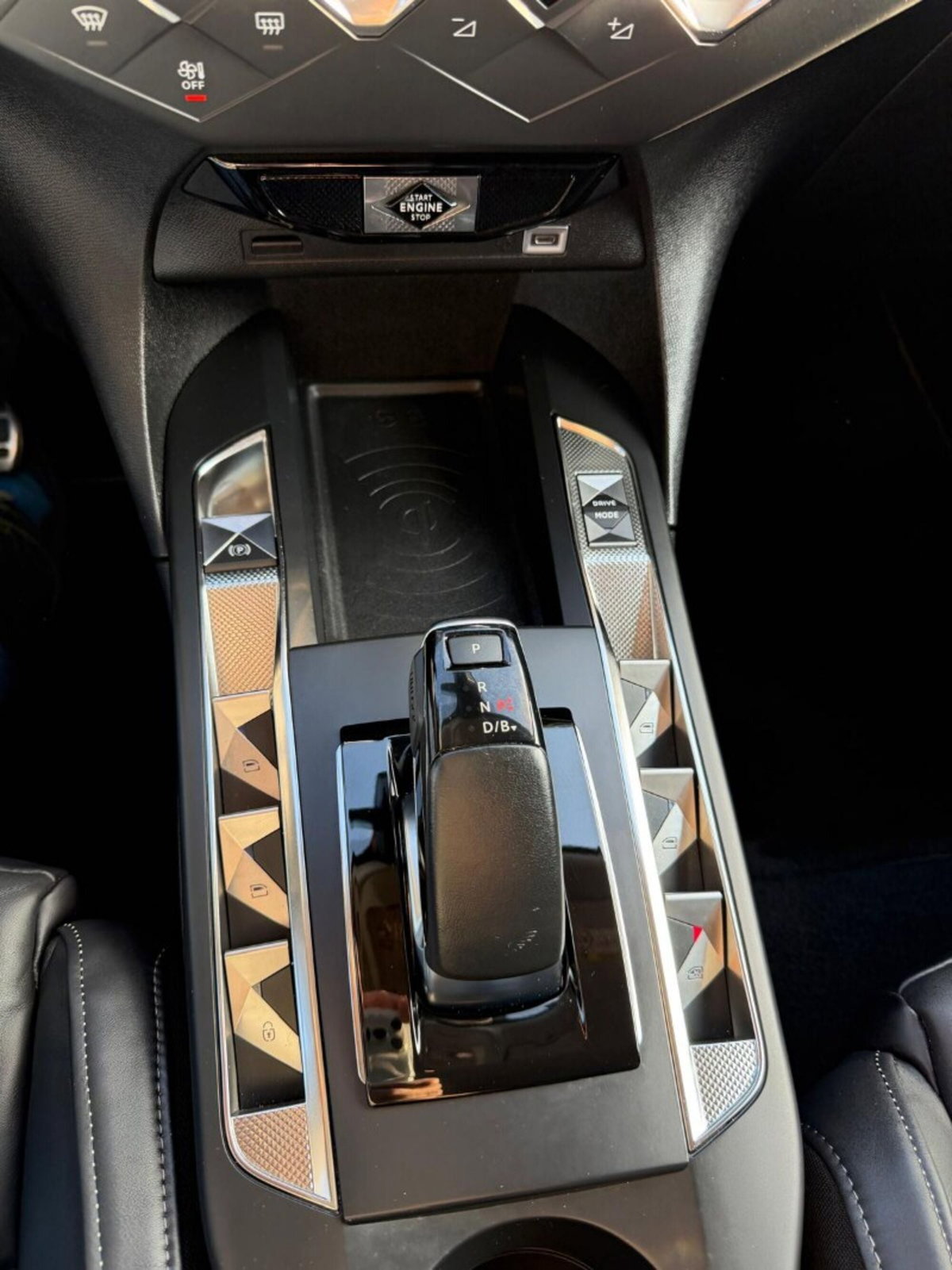 Ds DS 3 50kWh e-tense Opera auto (2)