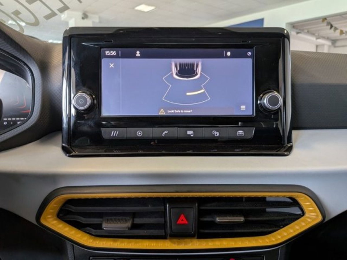 SEAT Arona 1.0 EcoTSI Black Edition (7)