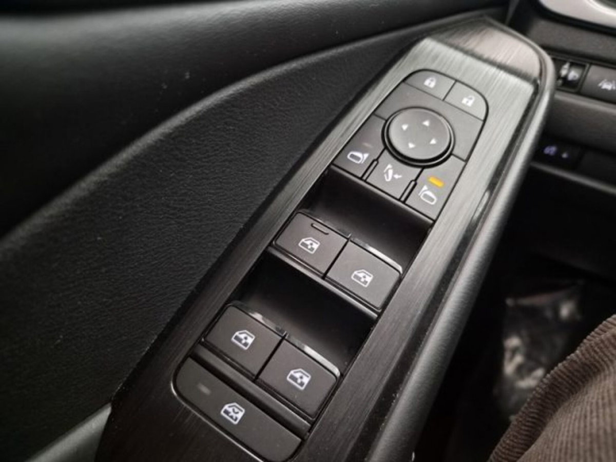 Nissan Qashqai 1.3 mhev Business 2wd 158cv xtronic (12)