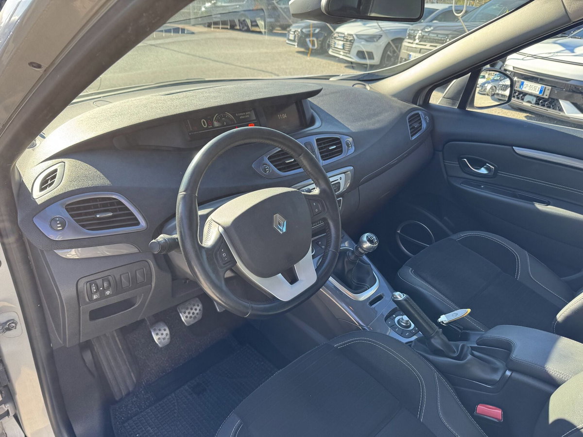 Renault Scénic X-Mod 1.5 dCi 110CV Attractive (10)