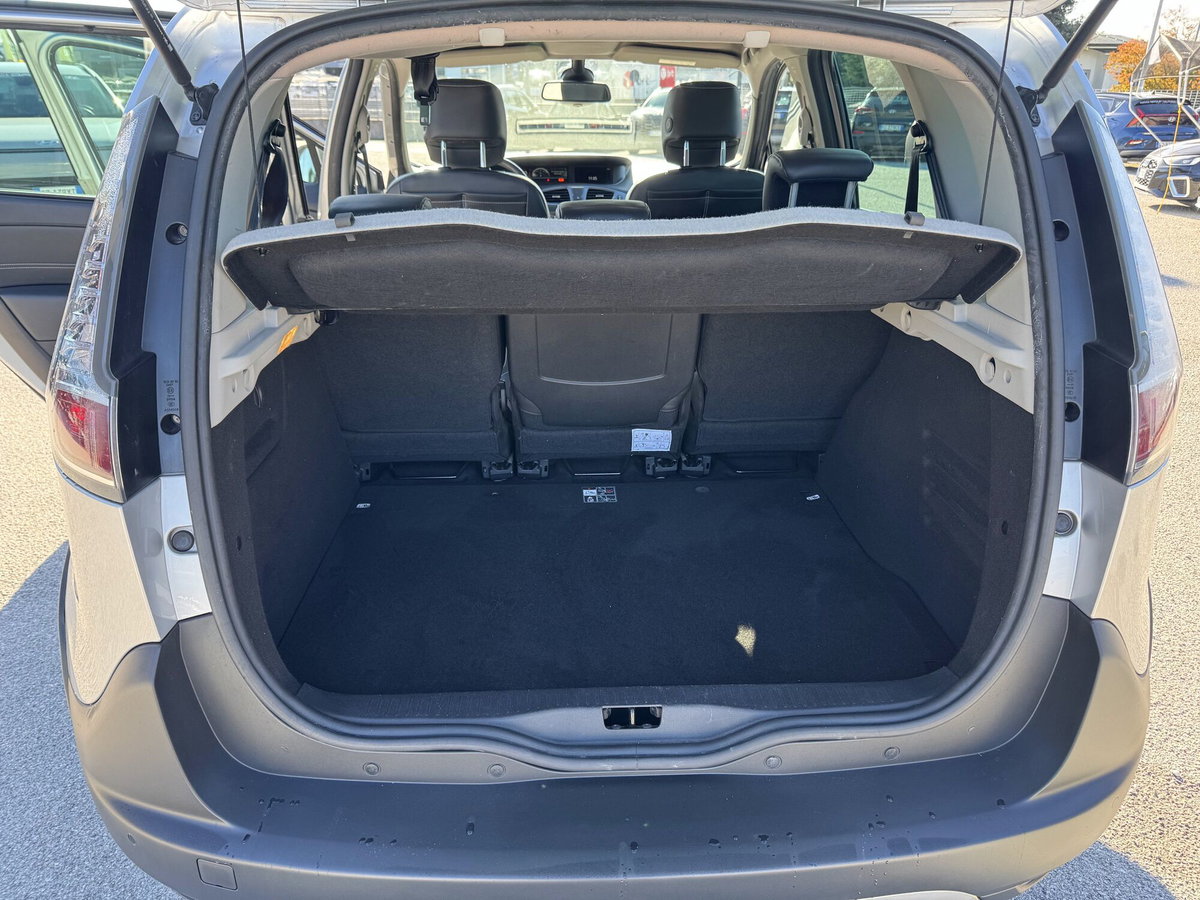Renault Scénic X-Mod 1.5 dCi 110CV Attractive (14)