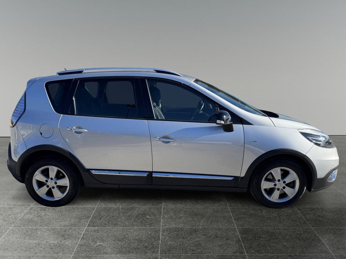 Renault Scénic X-Mod 1.5 dCi 110CV Attractive (6)