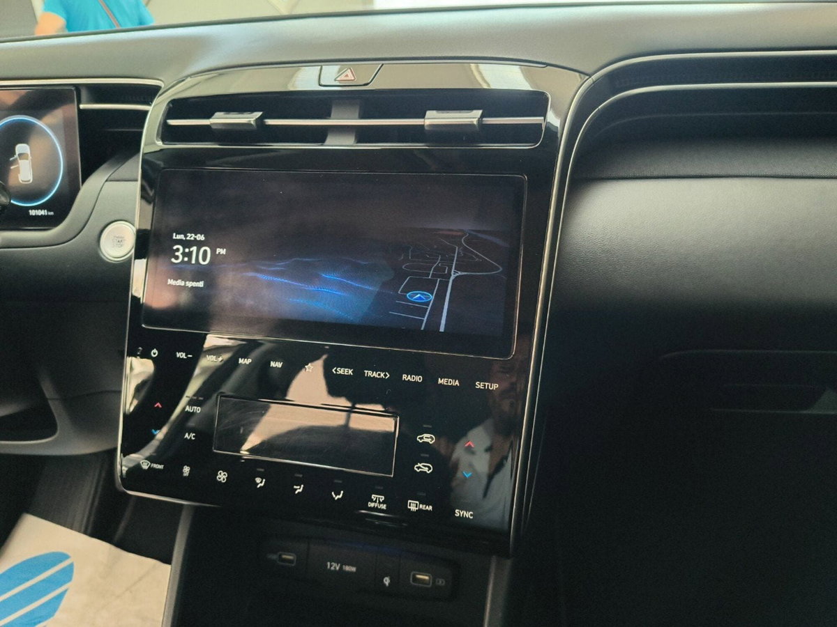 Hyundai Tucson 1.6 CRDi XLine (12)