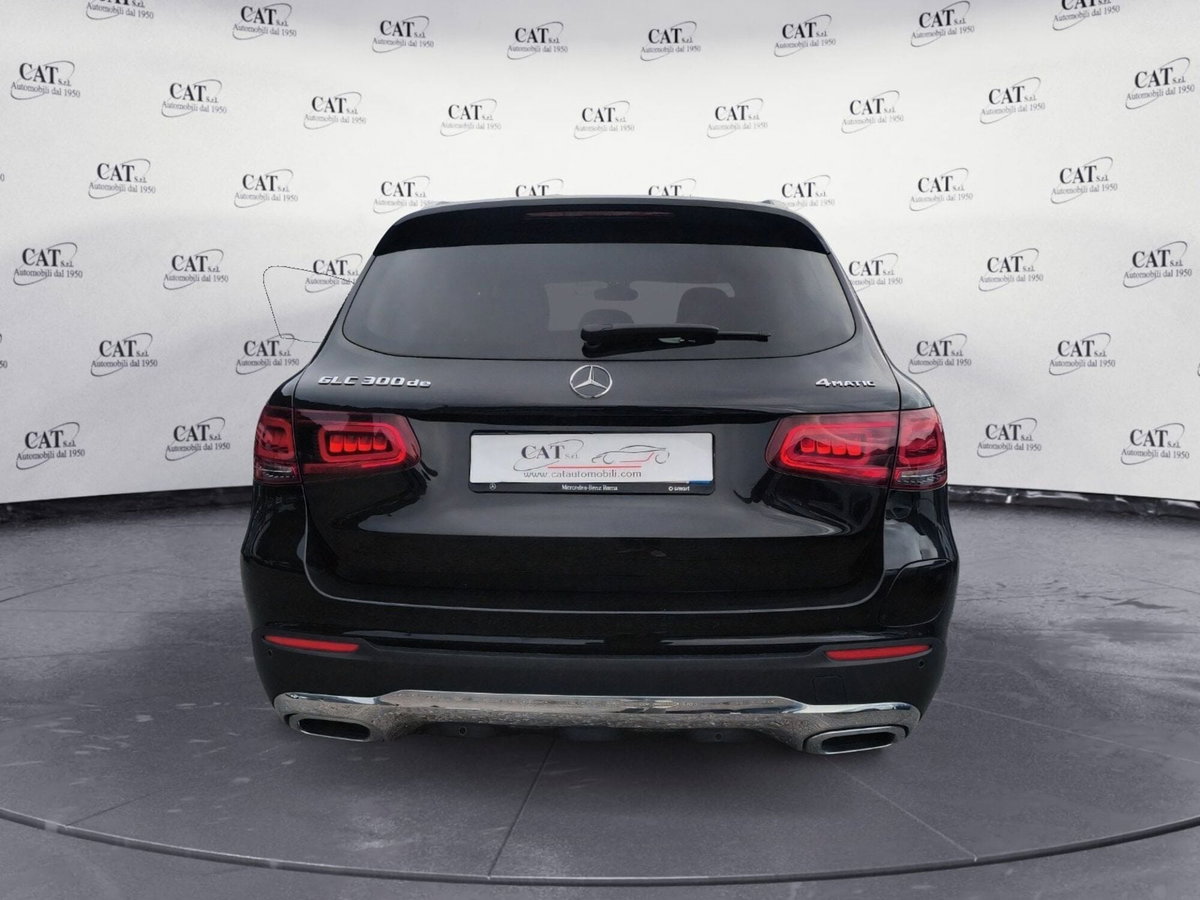 Mercedes-Benz GLC SUV 300 de 4Matic EQ-Power Business (7)