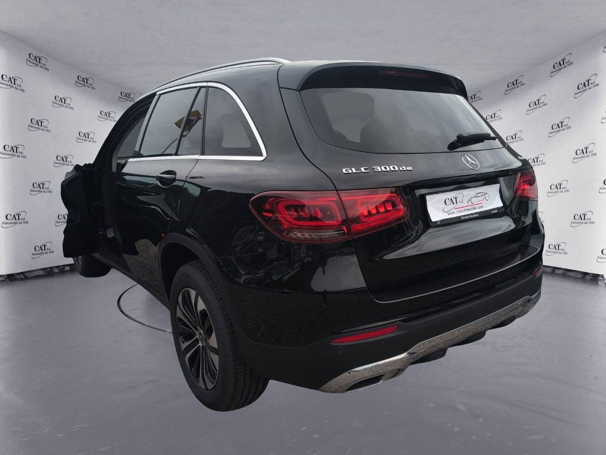 Mercedes-Benz GLC SUV 300 de 4Matic EQ-Power Business (8)