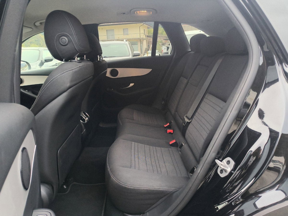 Mercedes-Benz GLC SUV 300 de 4Matic EQ-Power Business (9)