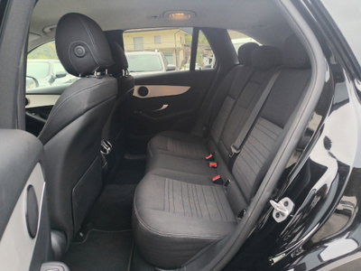 Mercedes-Benz GLC SUV 300 de 4Matic EQ-Power Business (9)
