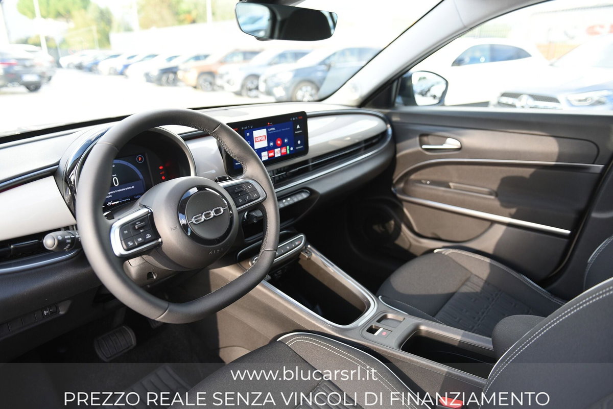 Fiat 600 1.2 hybrid Pop 145cv auto (7)