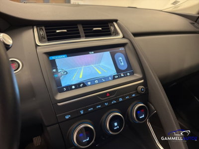 Jaguar E-Pace 2.0D 150 CV AWD (14)