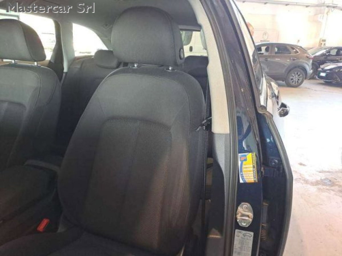 Audi A6 Avant 40 2.0 TDI quattro ultra S tronic Business (4)