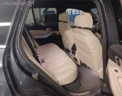 BMW X5 xDrive30d 48V xLine (9)