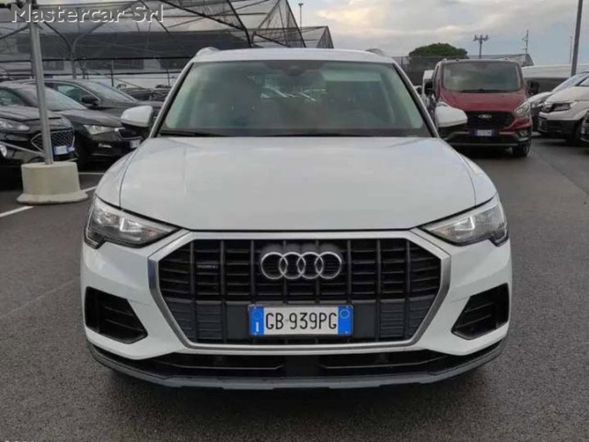 Audi Q3 40 2.0 tfsi Business quattro s-tronic (9)