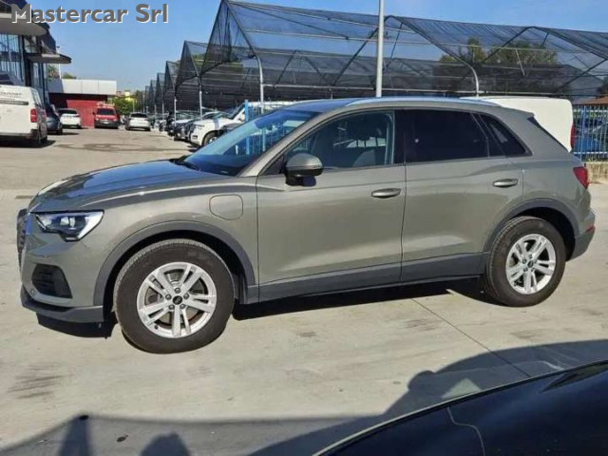 Audi Q3 1.4 TFSI 150 CV Business (3)