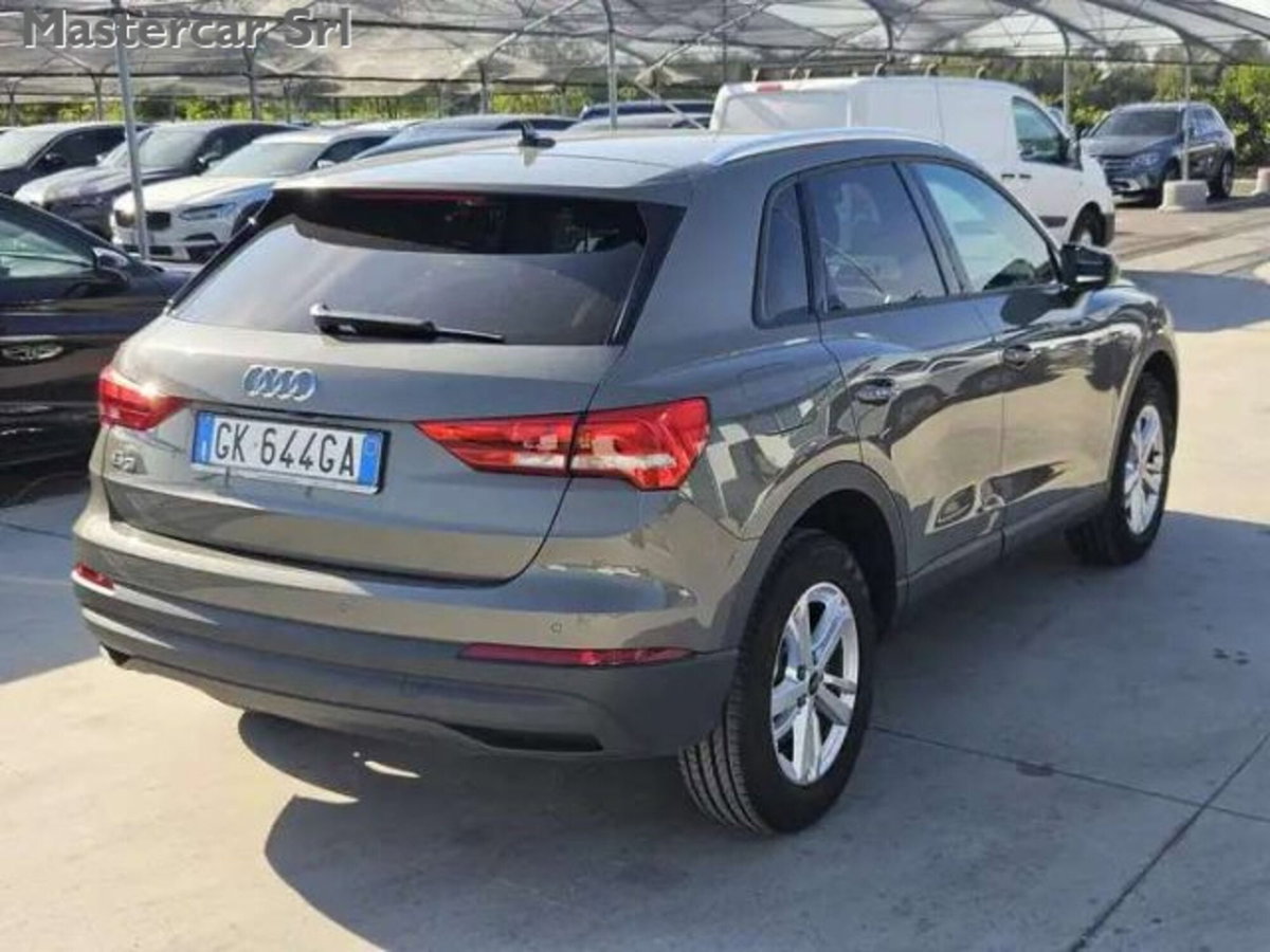 Audi Q3 1.4 TFSI 150 CV Business (6)