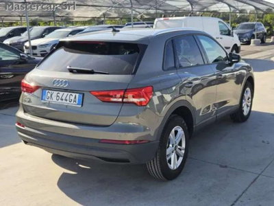 Audi Q3 1.4 TFSI 150 CV Business (6)