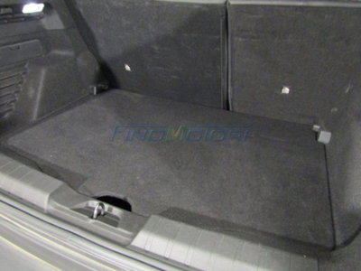 Jeep Avenger 1.2 turbo Summit fwd 100cv (15)