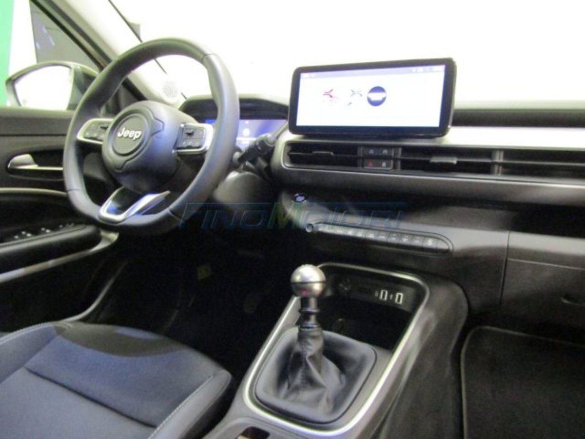 Jeep Avenger 1.2 turbo Summit fwd 100cv (7)